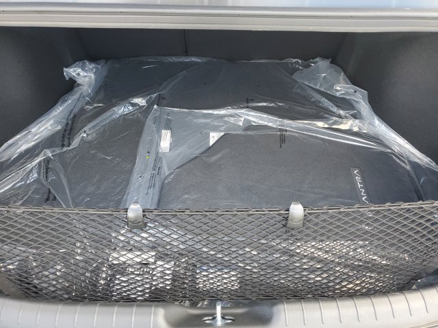 New 2026 Hyundai Elantra SEL Sport Premium FWD image 8
