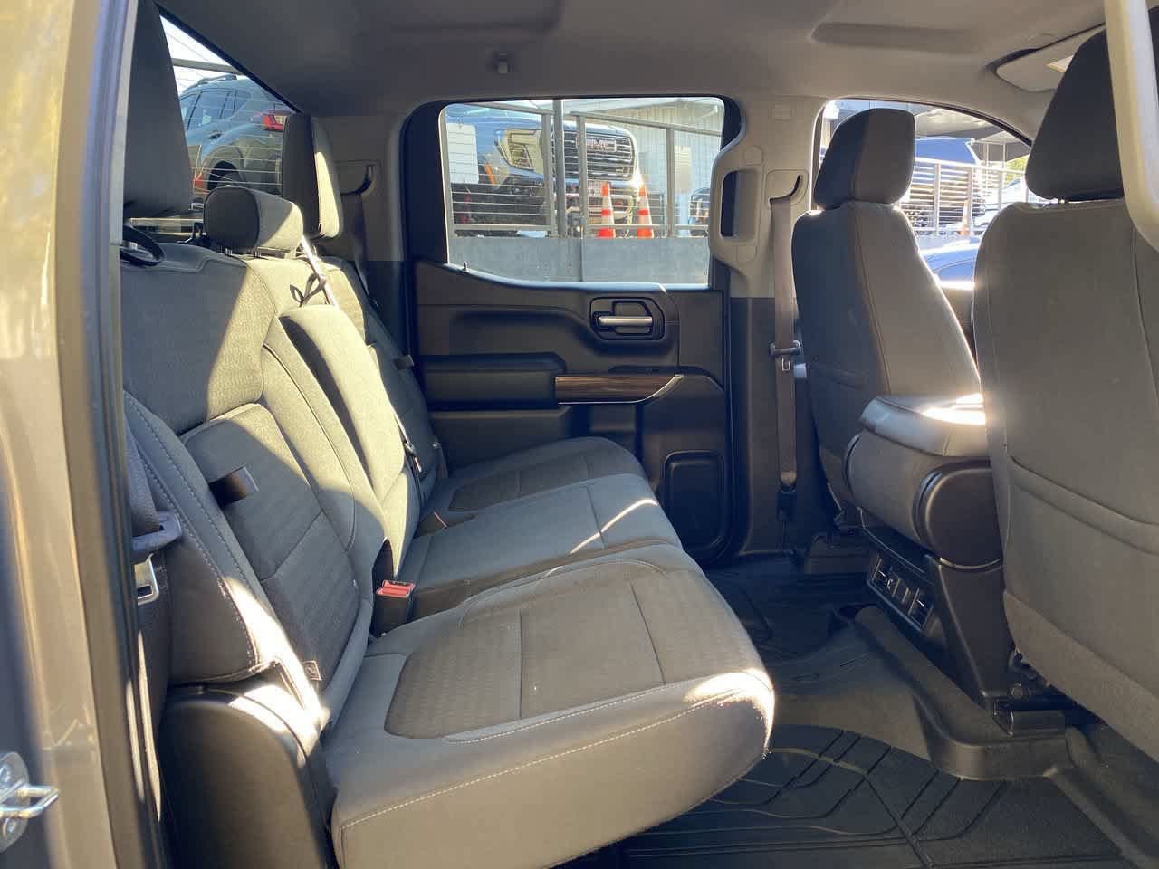 Used 2020 Chevrolet Silverado 1500 LT Trail Boss w/ Convenience Package AWD/4WD image 17