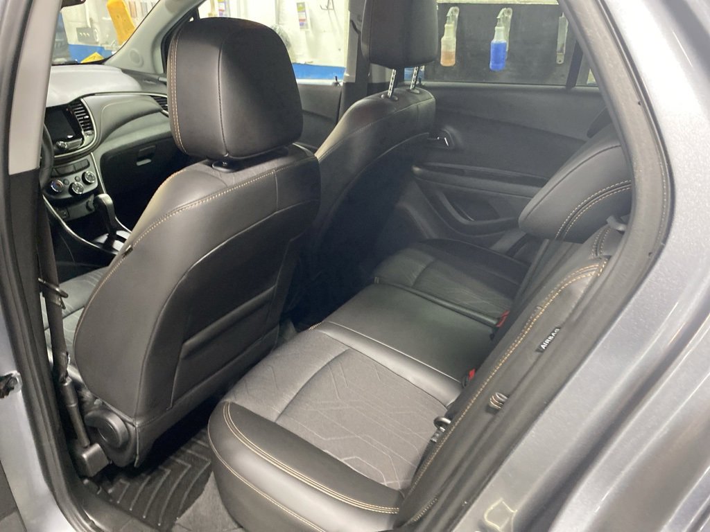 Certified 2020 Chevrolet Trax LT w/ LT Convenience Package image 15