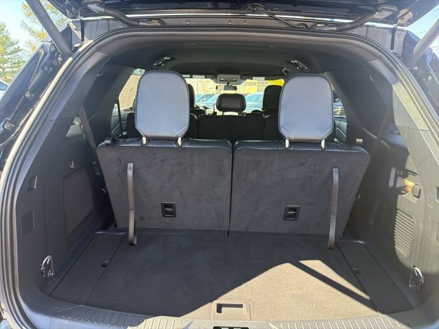 Used 2025 Ford Explorer ST-Line w/ ST-Line Street Pack image 23