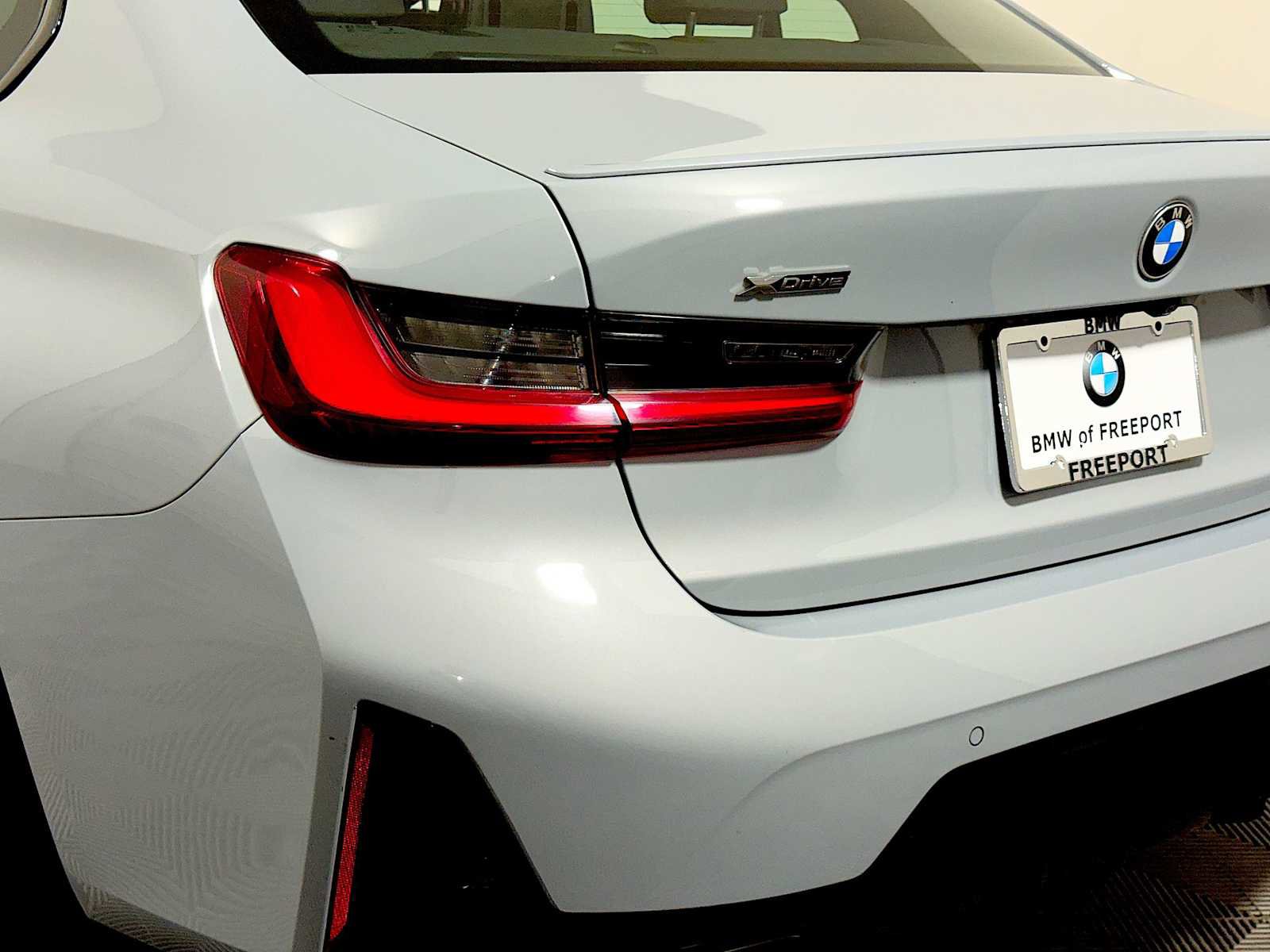 Used 2023 BMW M340i xDrive w/ Premium Package image 27