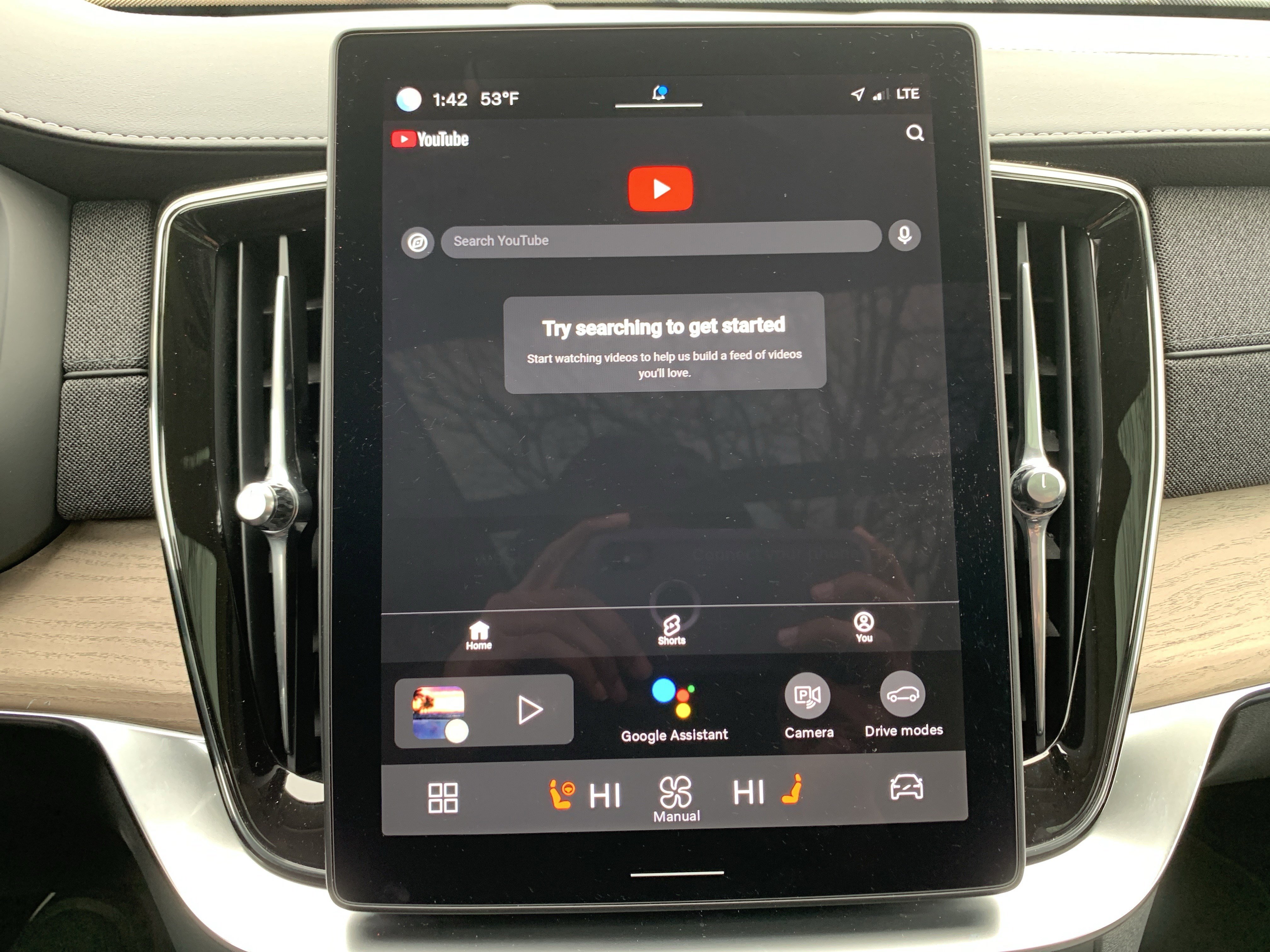 Used 2025 Volvo XC90 B6 Plus image 29