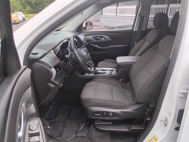 Used 2020 Chevrolet Traverse LT image 31