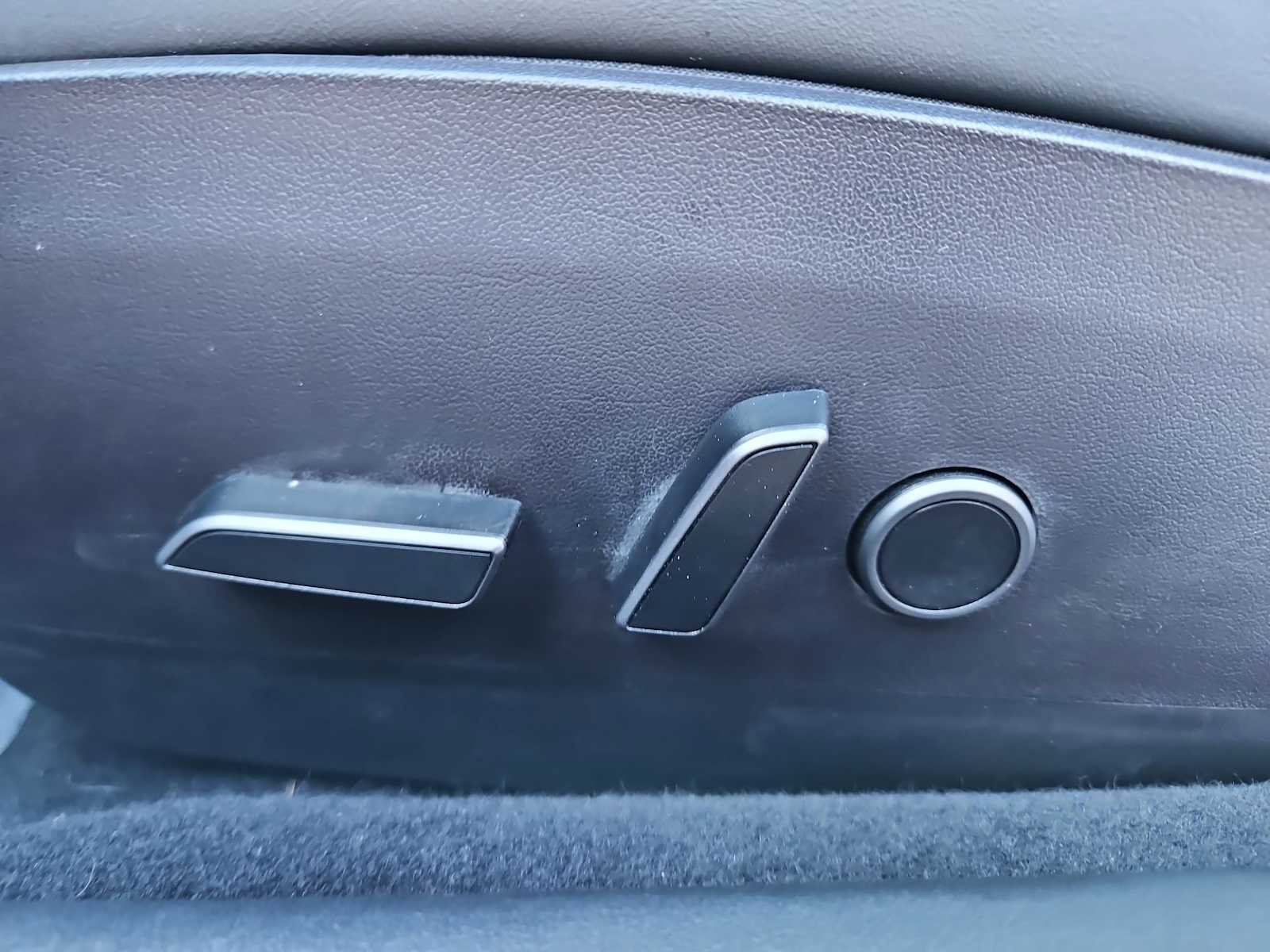 Used 2023 Tesla Model 3 Standard Range image 17