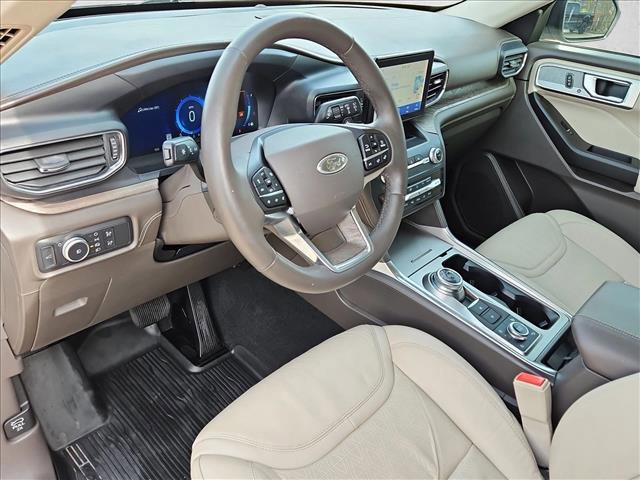 Used 2020 Ford Explorer Platinum image 10
