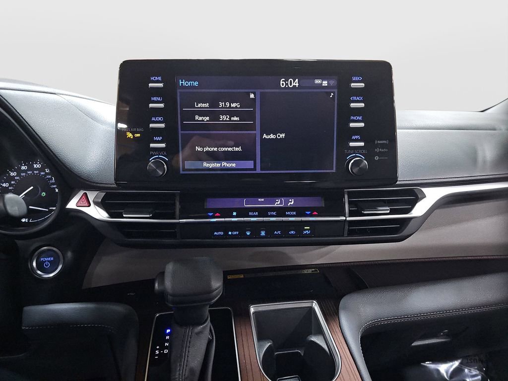 Certified 2024 Toyota Sienna LE image 14