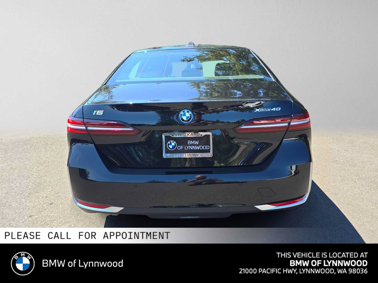 New 2027 BMW i5 xDrive40 AWD/4WD image 4