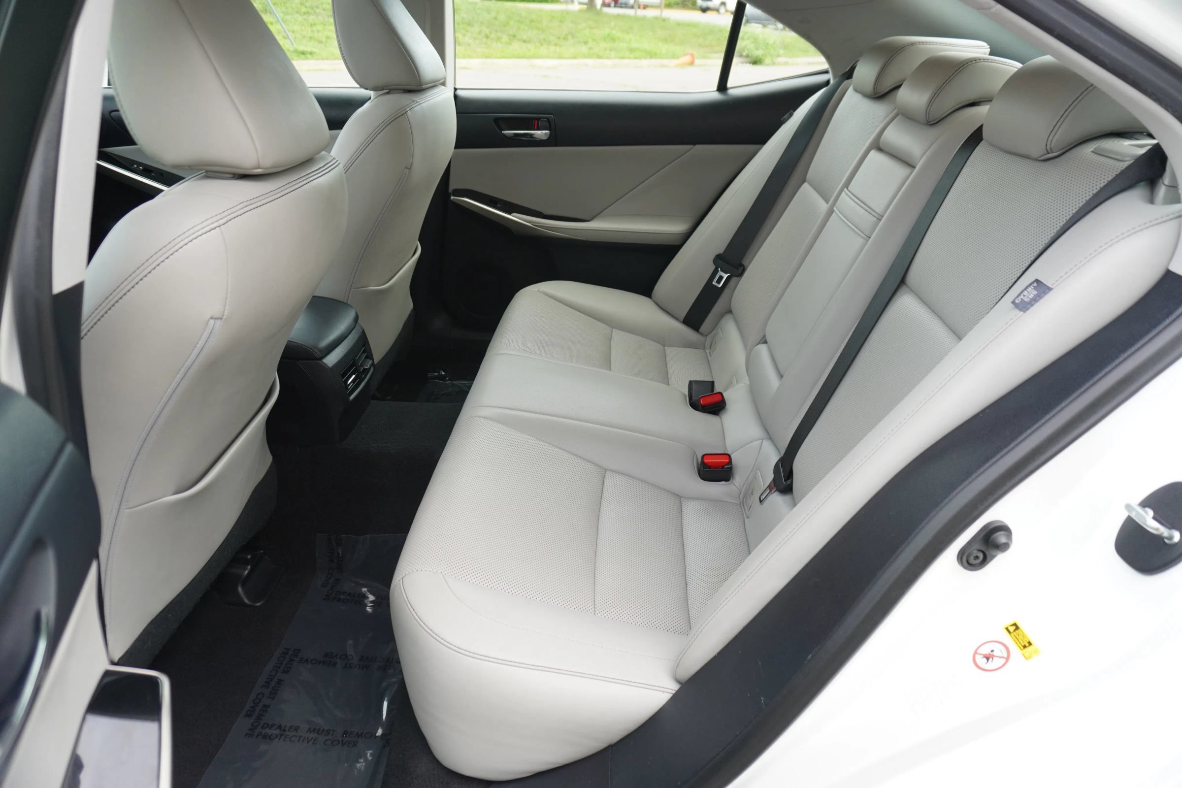 Used 2016 Lexus IS 200t w/ Navigation System Package RWD image 10