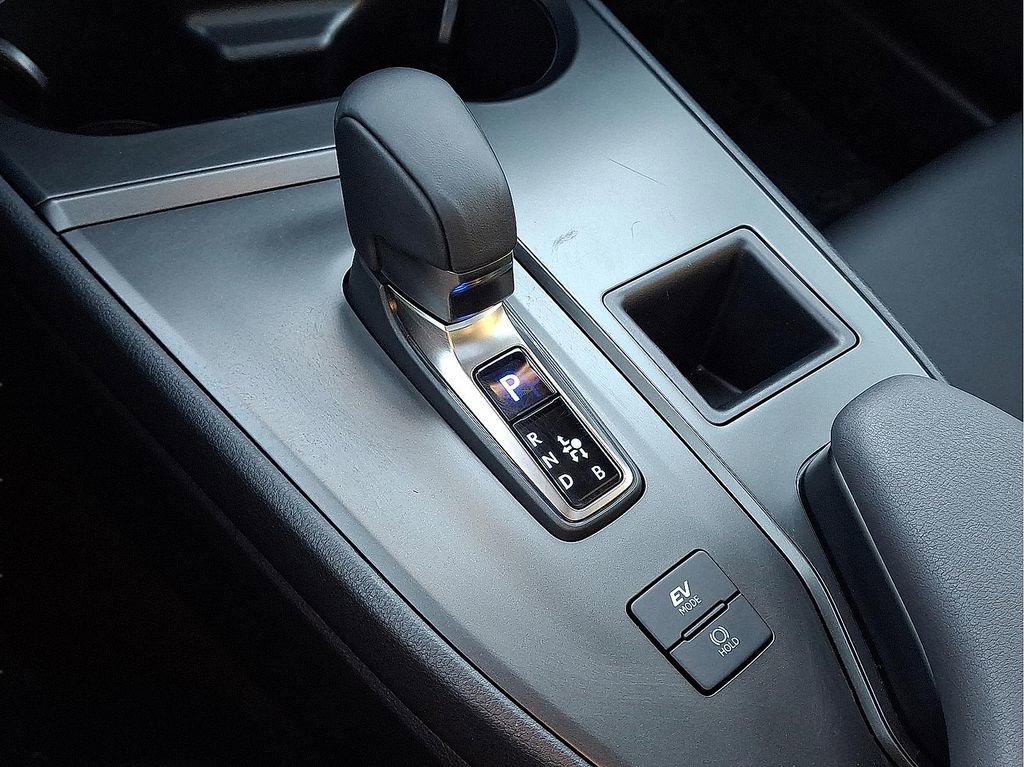 Used 2025 Lexus UX 300h AWD w/ Accessory Package (Z2) image 16