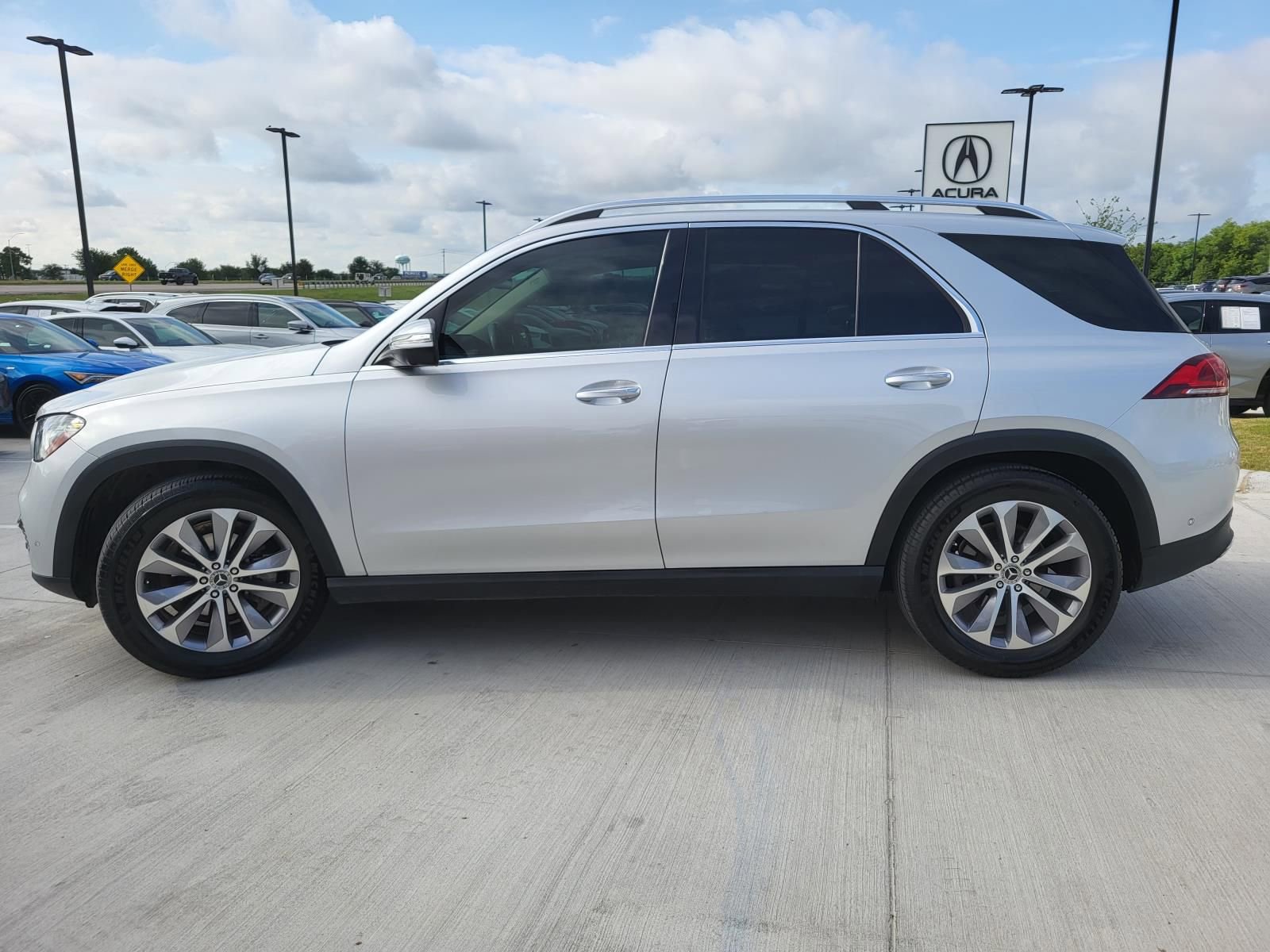 Used 2020 Mercedes-Benz GLE 350 4MATIC image 3