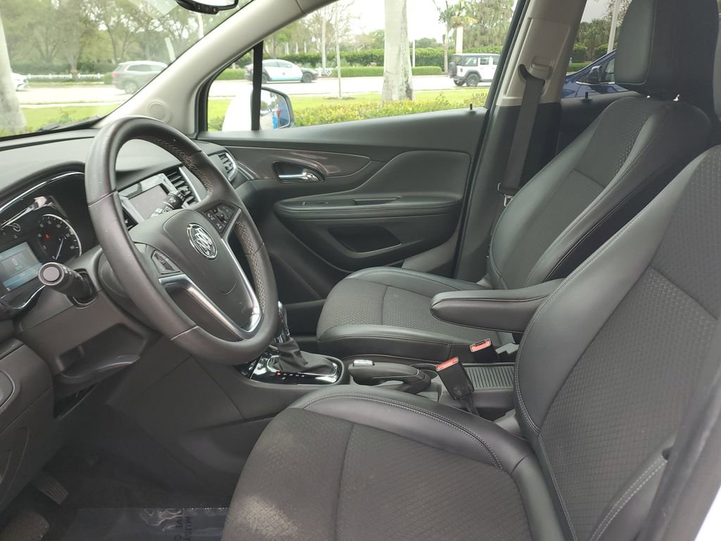 Certified 2022 Buick Encore Preferred w/ Safety Package image 21