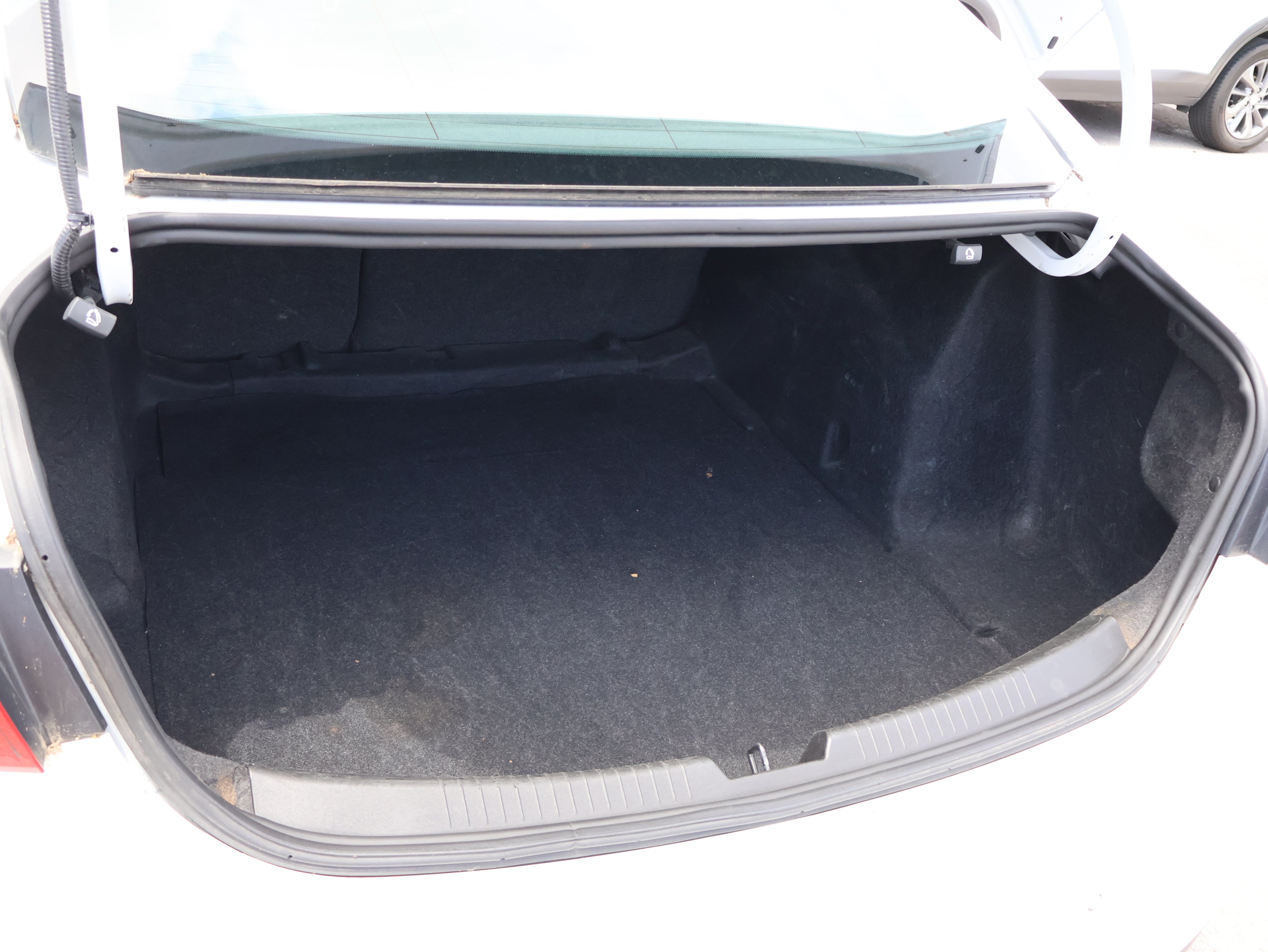 Used 2024 Chevrolet Malibu LT FWD image 18