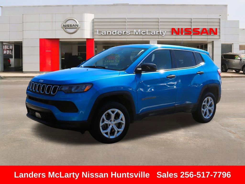 Used 2024 Jeep Compass Sport image 9