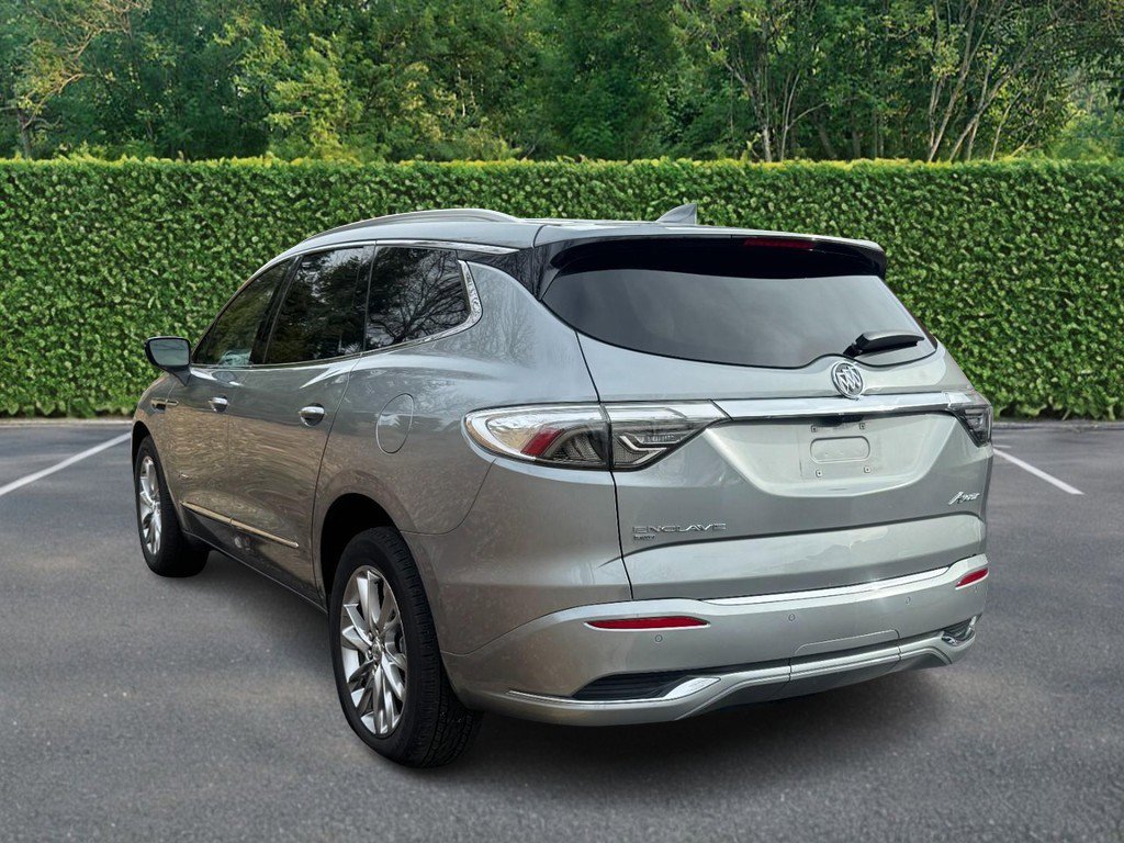 Used 2023 Buick Enclave Avenir w/ Avenir Technology Package image 4