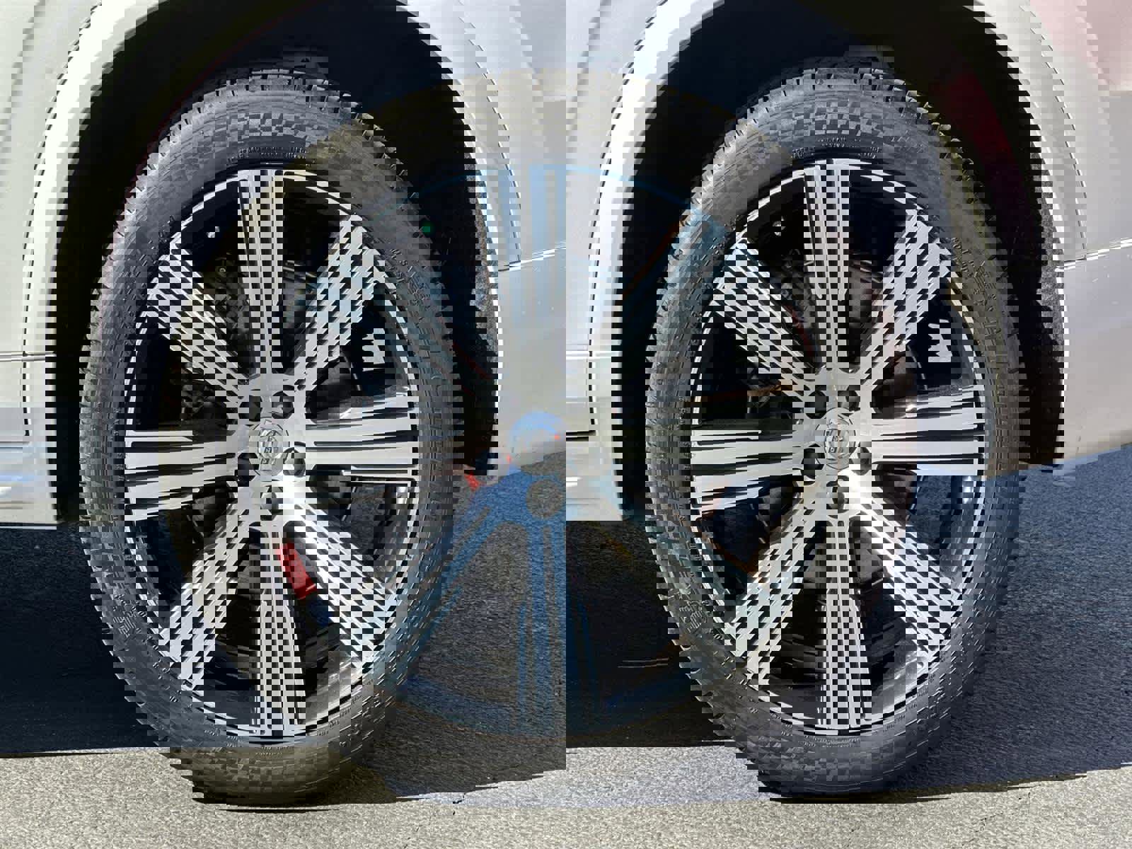 Used 2020 Volvo XC90 T8 Inscription image 8