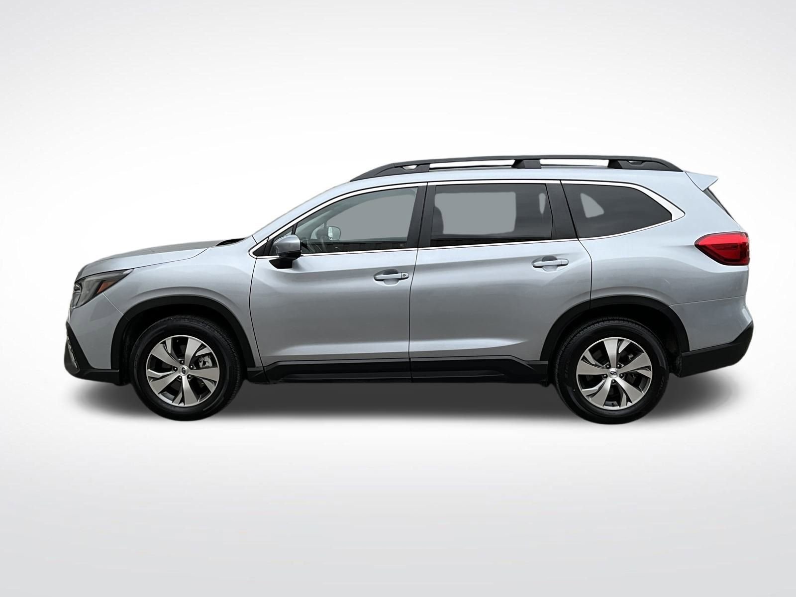 Certified 2024 Subaru Ascent Premium w/ Convenience Package image 2