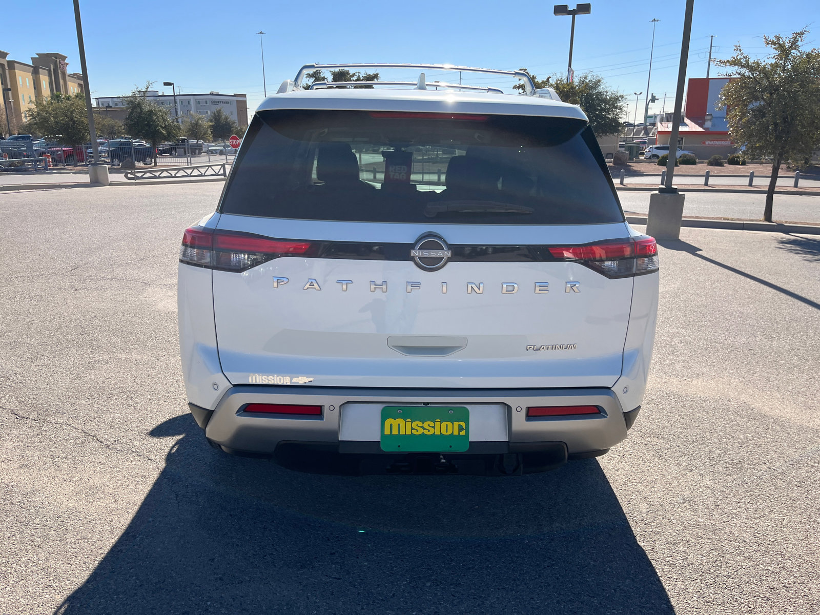 Used 2023 Nissan Pathfinder Platinum image 7