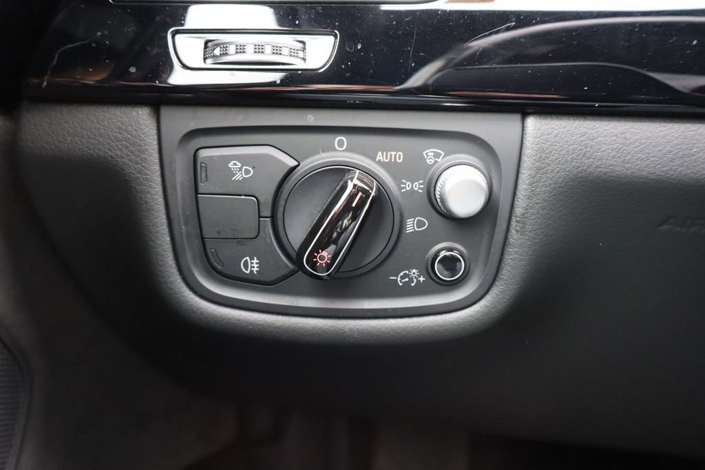 Used 2017 Audi A8 L 3.0T w/ Executive Package image 36