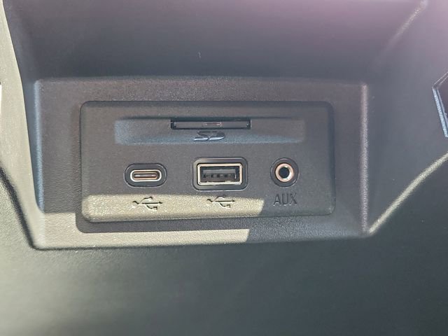 Certified 2021 GMC Sierra 1500 AT4 w/ AT4 Premium Package image 38
