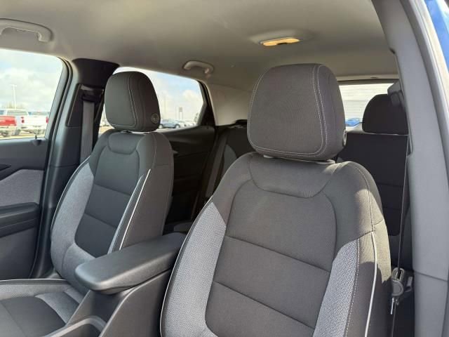 Used 2024 Chevrolet TrailBlazer LT w/ LT Cold Weather Package image 11
