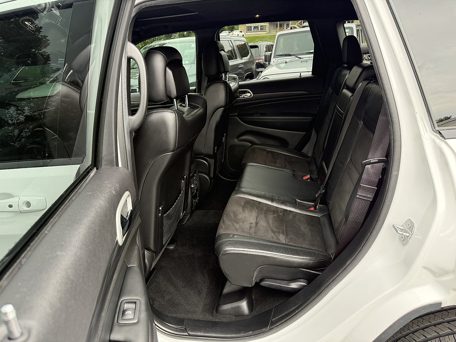 Certified 2021 Jeep Grand Cherokee Laredo X AWD/4WD image 14