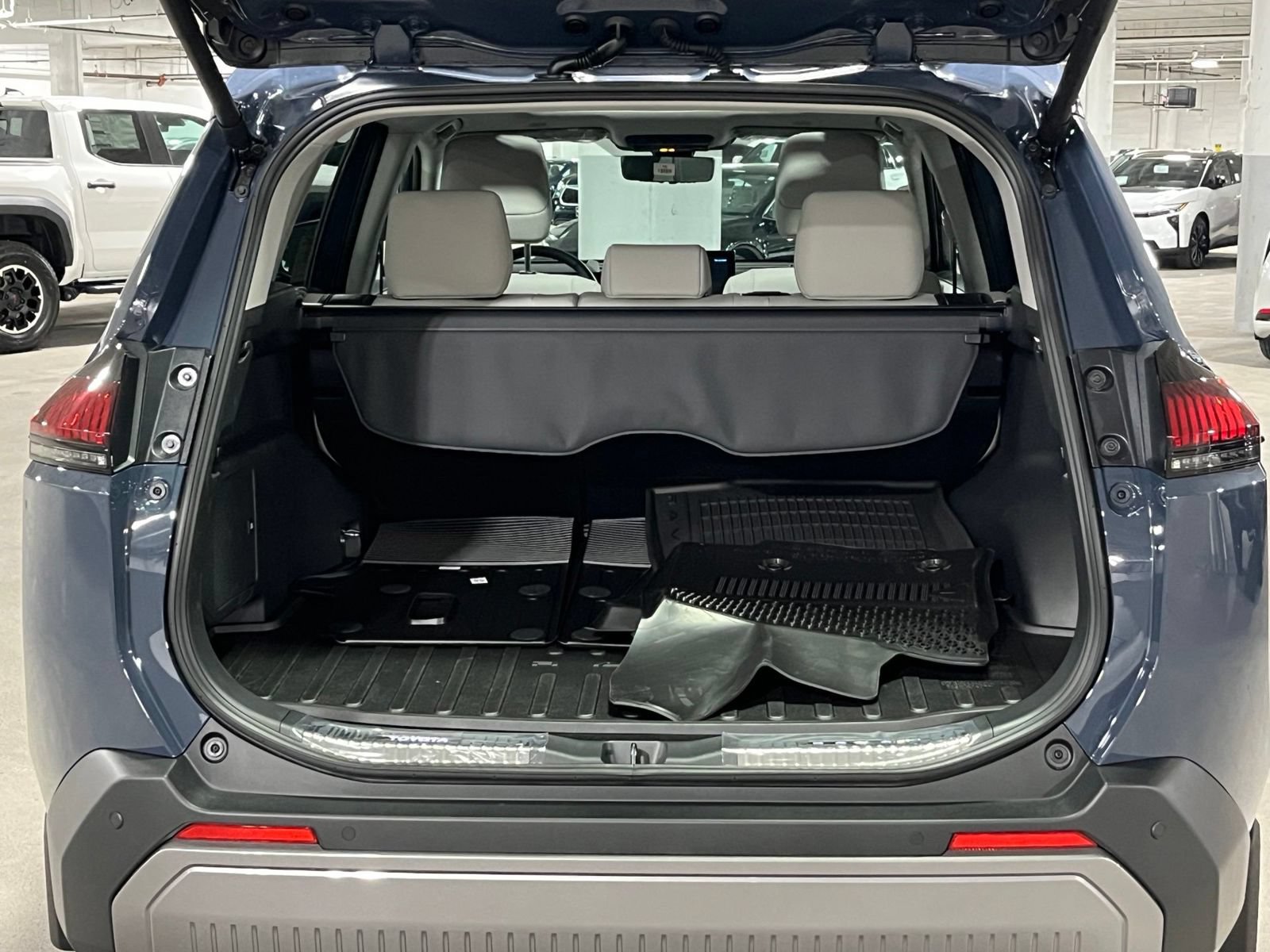 New 2026 Toyota RAV4 Limited AWD/4WD image 9