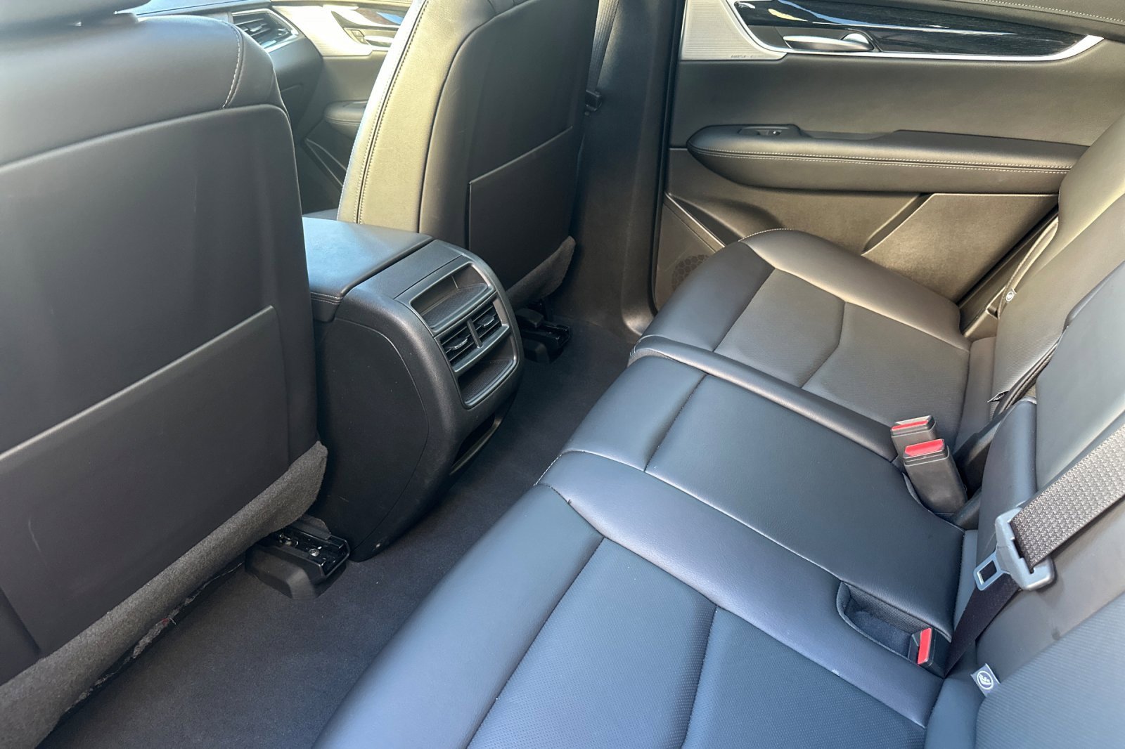 Used 2025 Cadillac XT5 Premium Luxury image 14