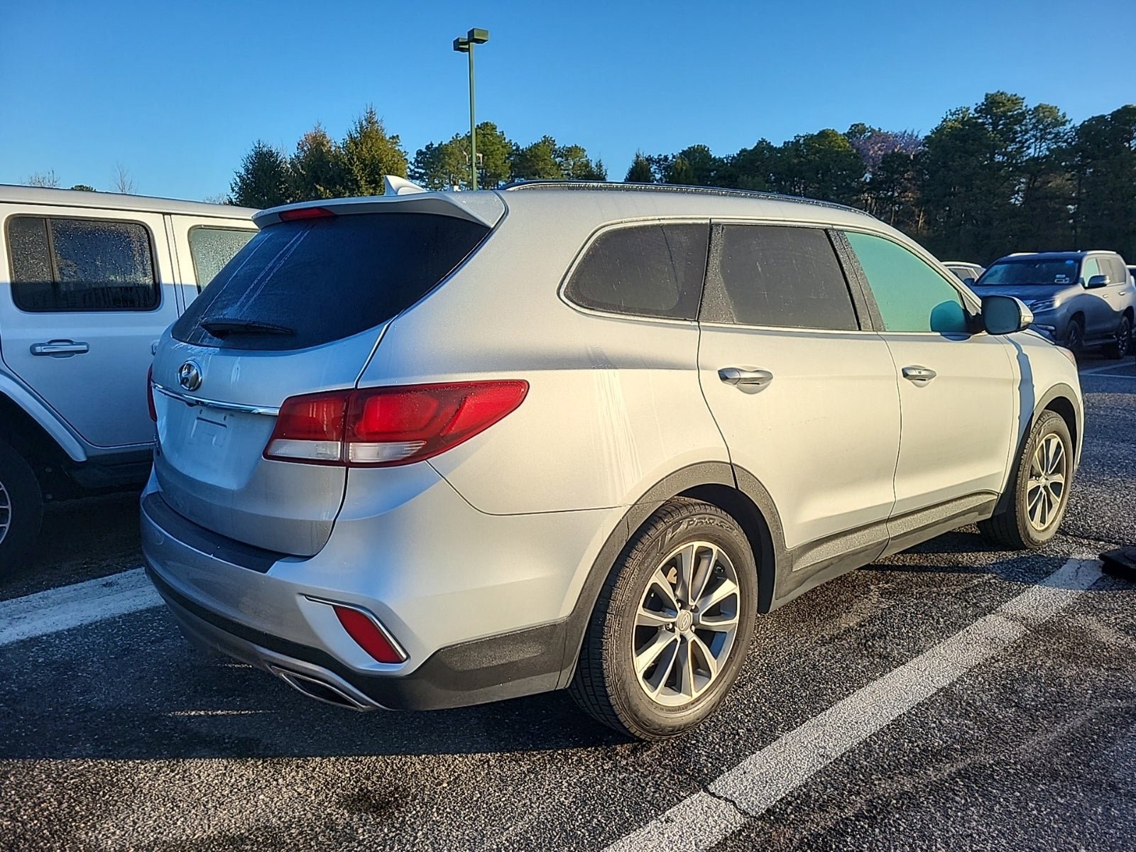 Used 2019 Hyundai Santa Fe XL SE w/ SE Premium Package 02 FWD image 4