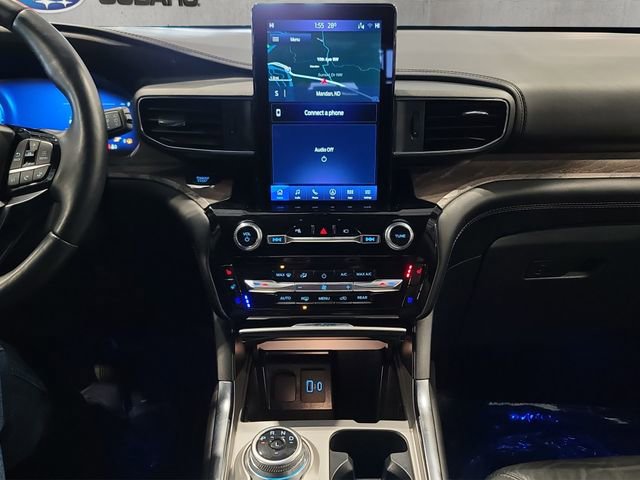 Used 2022 Ford Explorer Platinum w/ Equipment Group 601A image 15