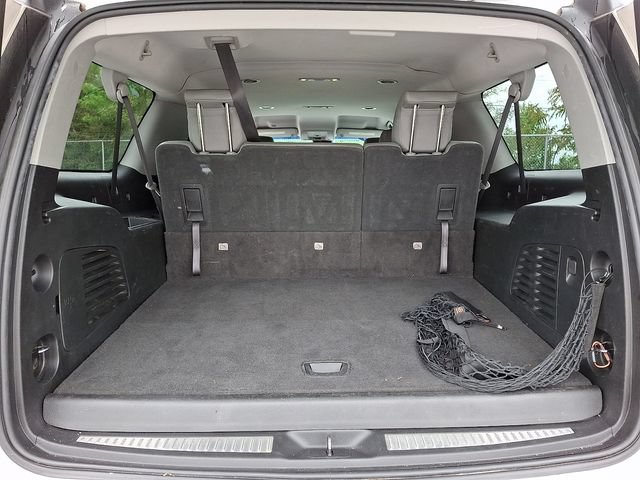 Used 2019 Chevrolet Suburban LT RWD image 28