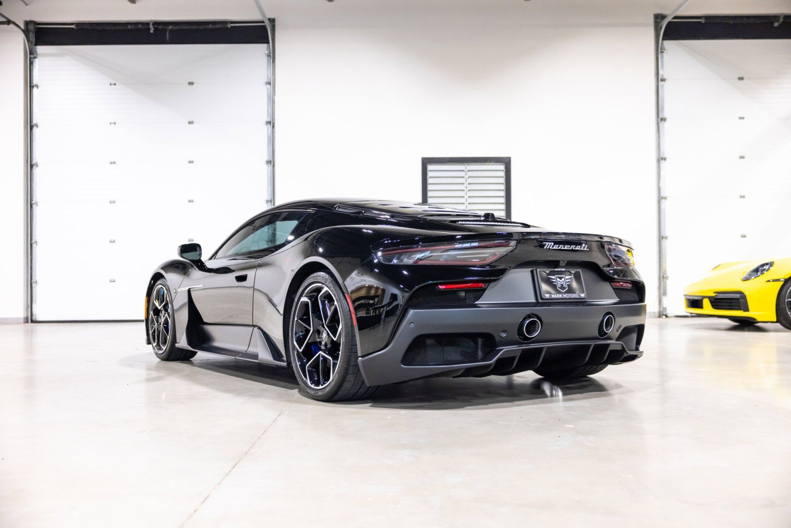 Used 2022 Maserati MC20 Coupe RWD image 6