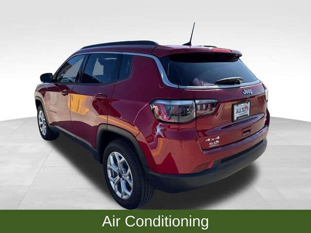 Used 2025 Jeep Compass Latitude image 6