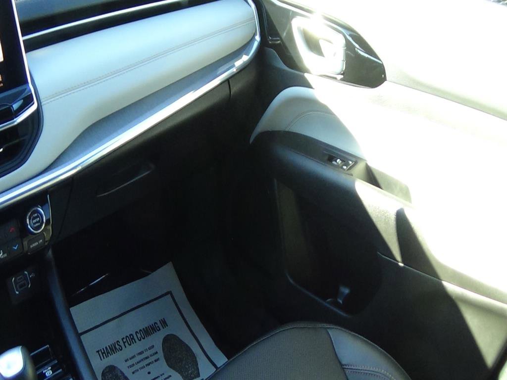 Used 2024 Jeep Compass Limited w/ Elite Group image 32