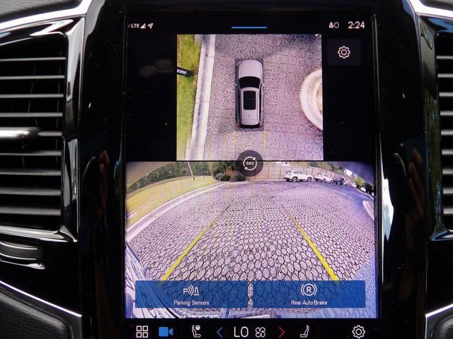 Certified 2024 Volvo XC90 B6 Plus w/ Protection Package Premier image 20