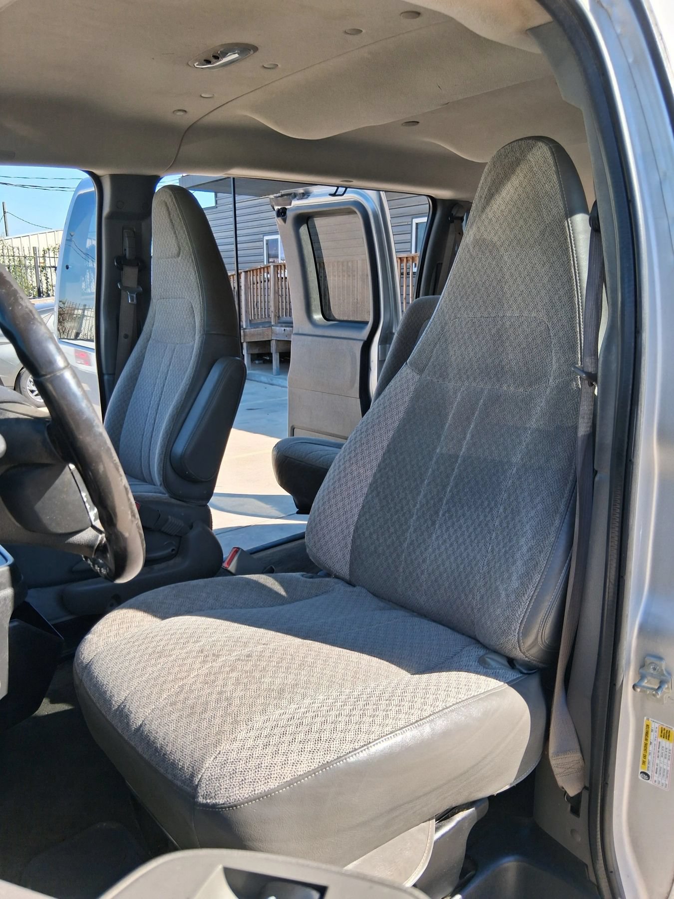 Used 2017 Chevrolet Express 2500 LS RWD image 22