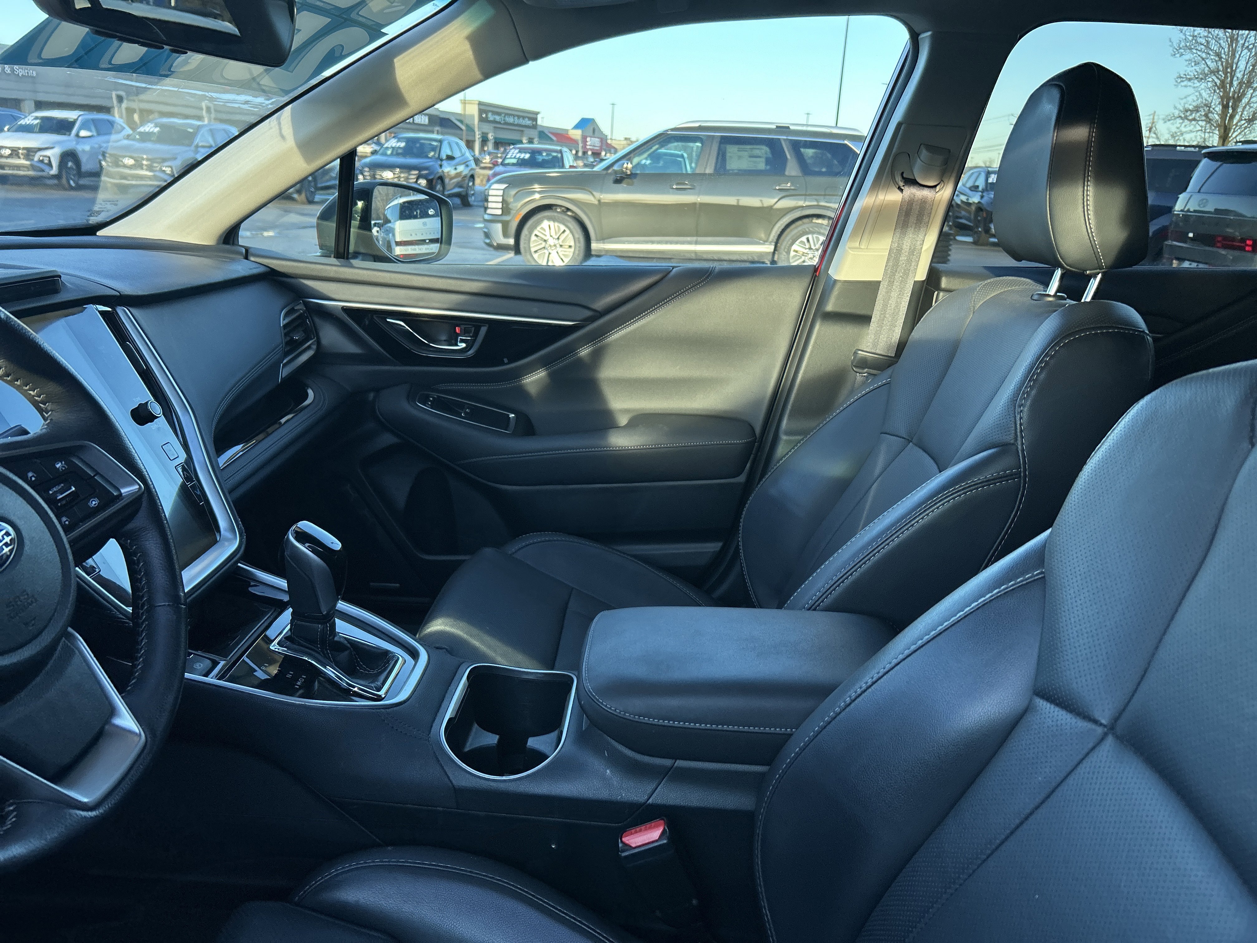 Used 2022 Subaru Outback Limited image 11