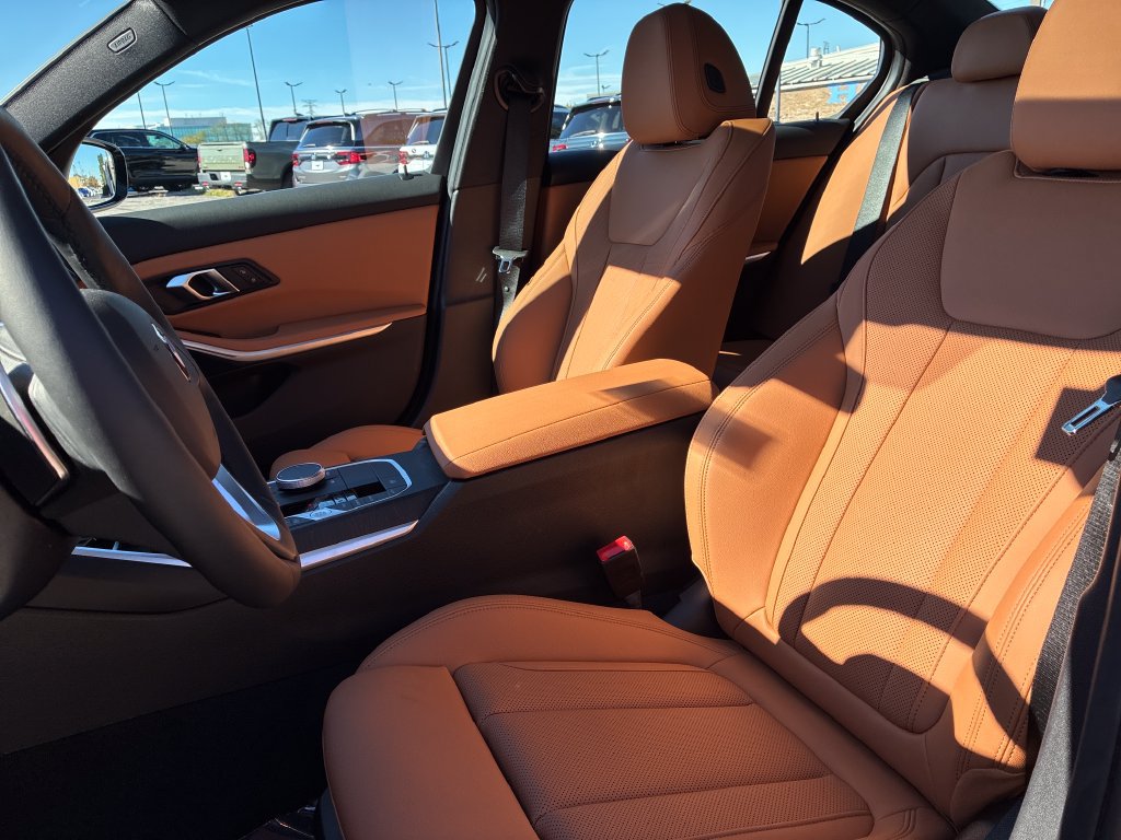 Certified 2024 BMW 330i xDrive Sedan w/ Convenience Package AWD/4WD image 13