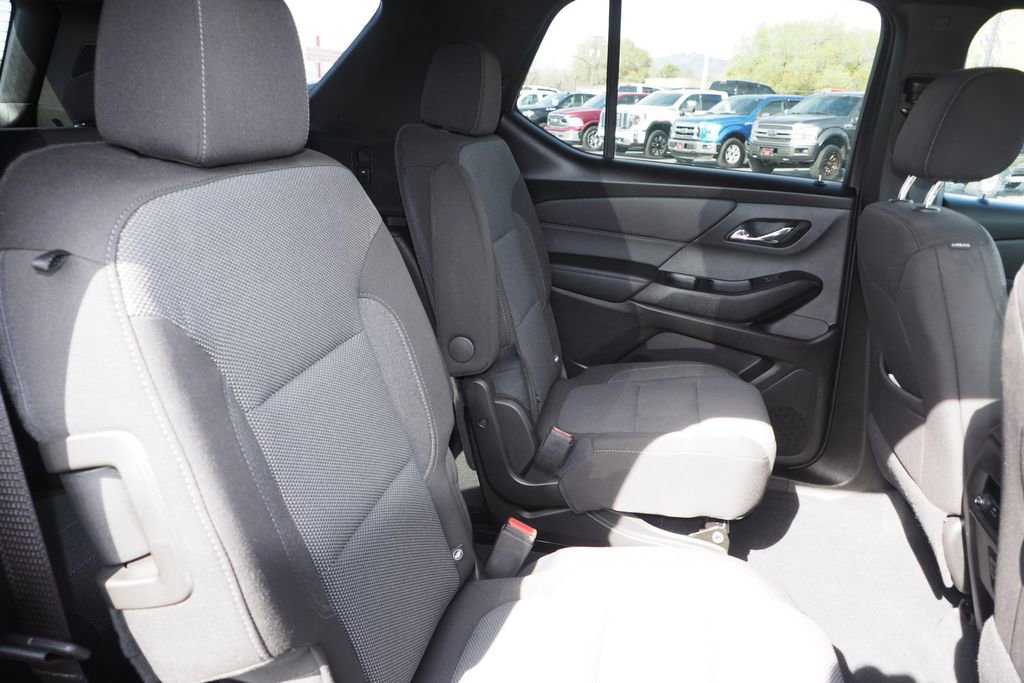 Used 2023 Chevrolet Traverse LT AWD/4WD image 19