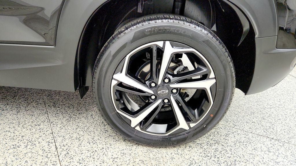 Used 2022 Chevrolet TrailBlazer RS AWD/4WD image 9
