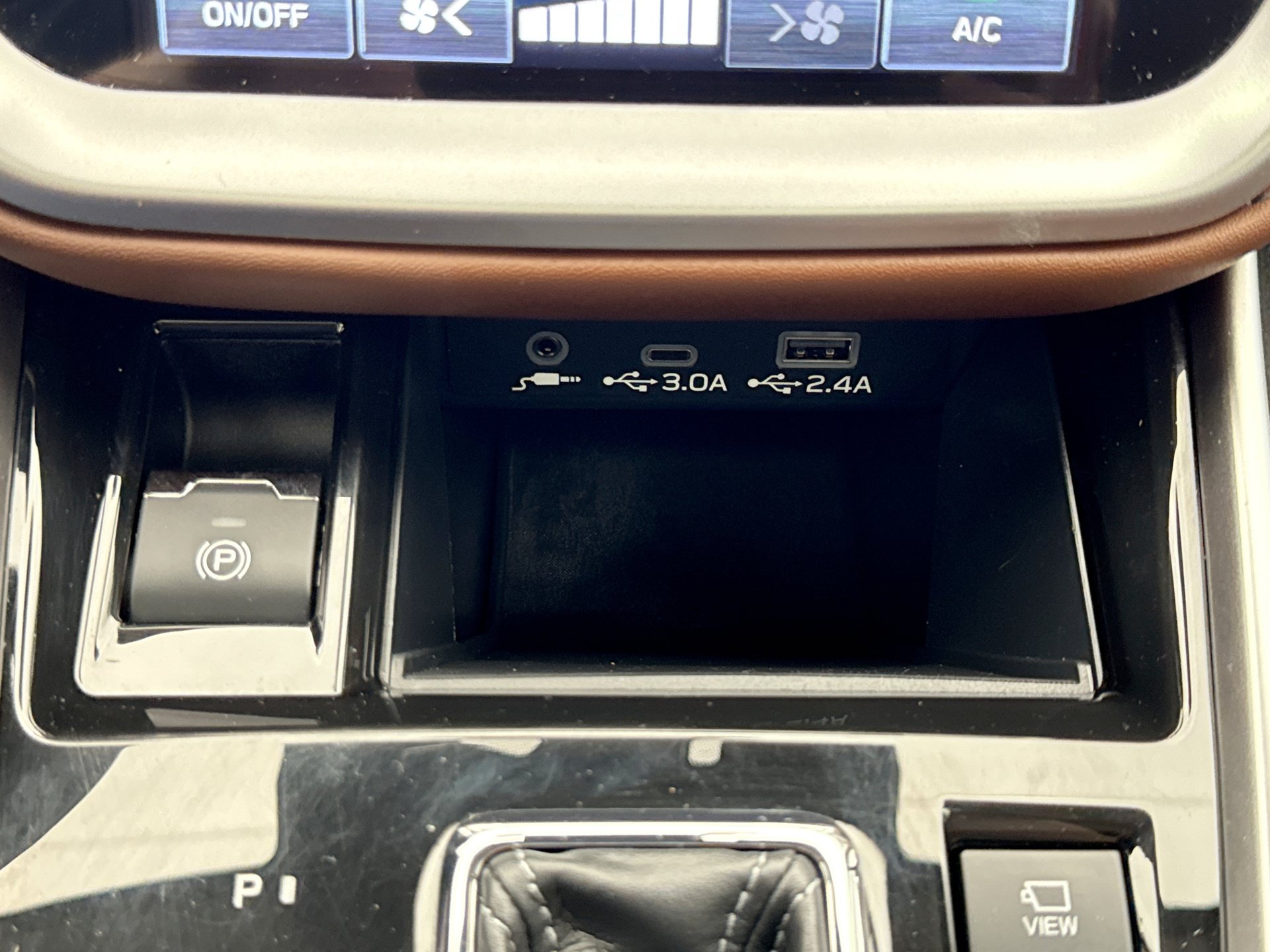 Used 2024 Subaru Outback Touring AWD/4WD image 17
