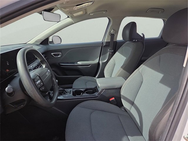 Used 2025 Kia K4 LXS image 15