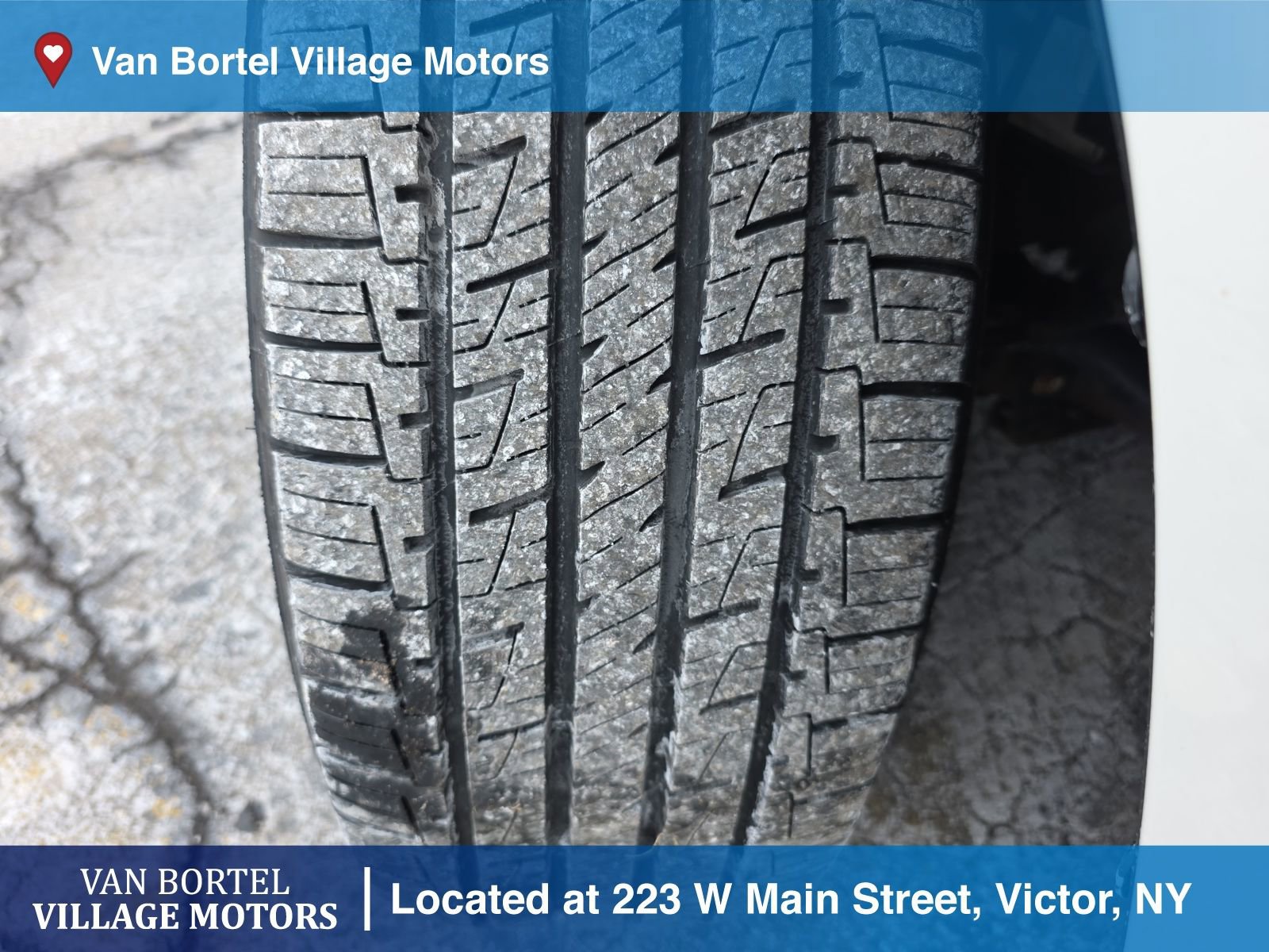 Used 2015 GMC Acadia SLT image 33