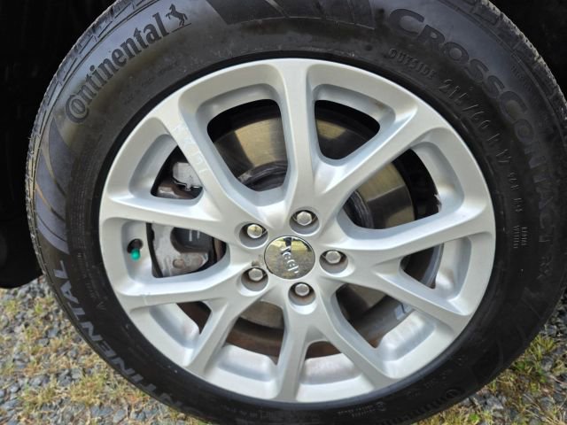 Used 2014 Jeep Cherokee Sport image 10