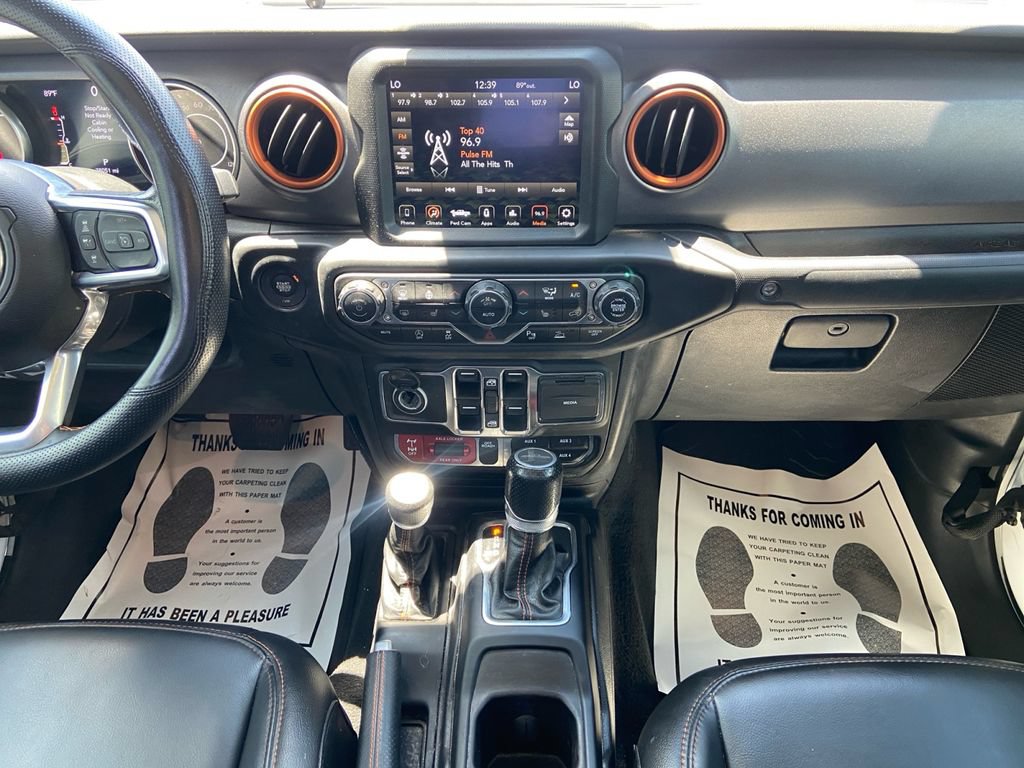 Used 2021 Jeep Gladiator Mojave AWD/4WD image 11