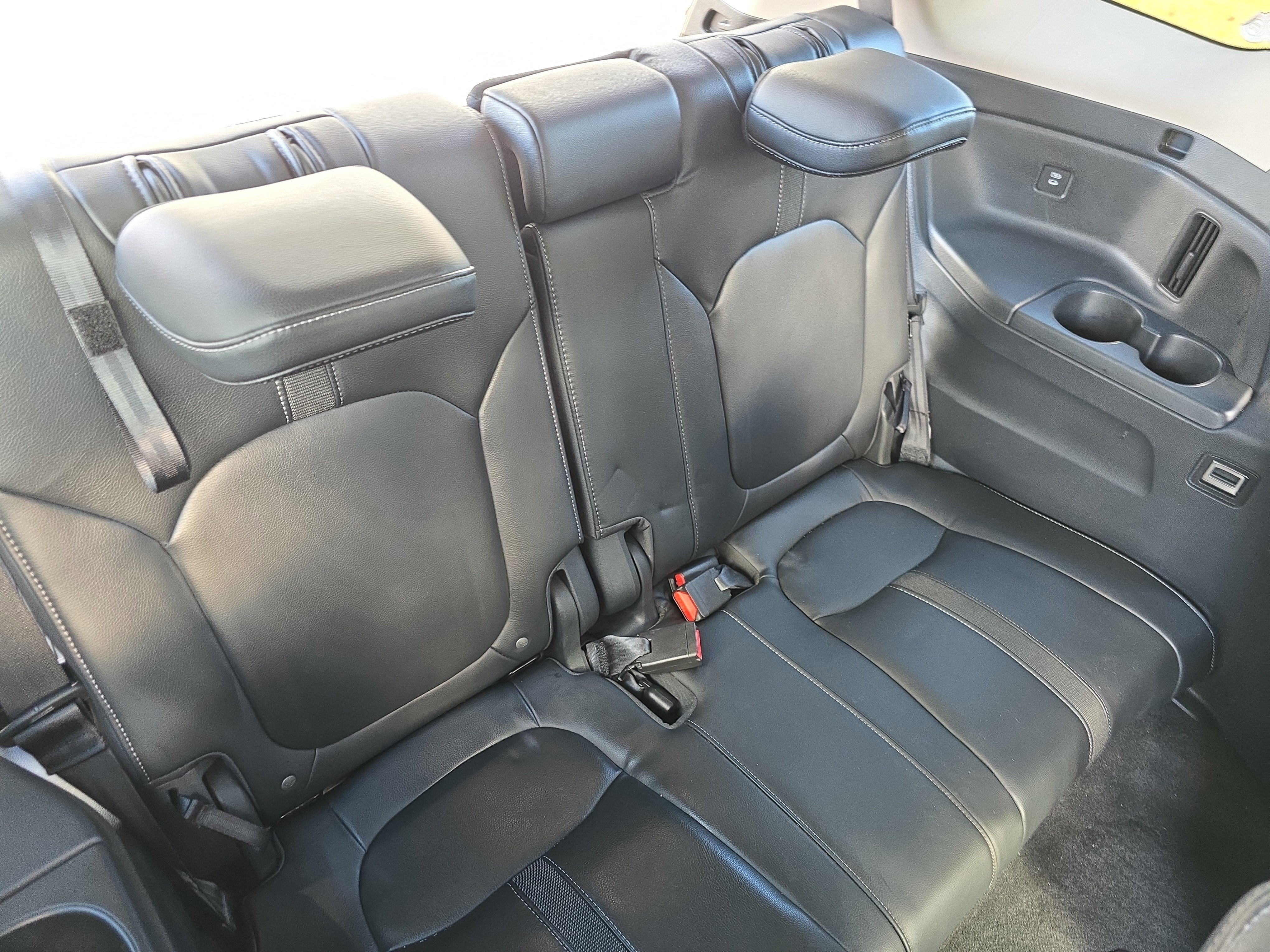 Used 2025 Honda Pilot EX-L image 13