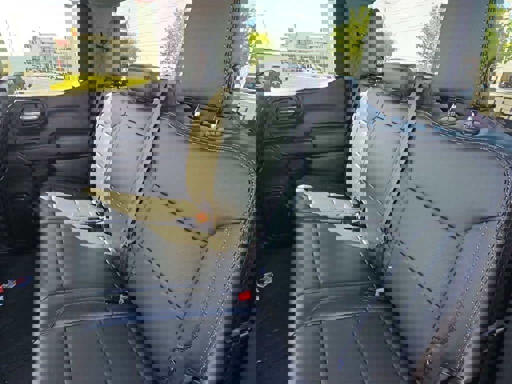 Used 2023 Chevrolet Silverado 1500 Custom w/ Rally Edition image 21