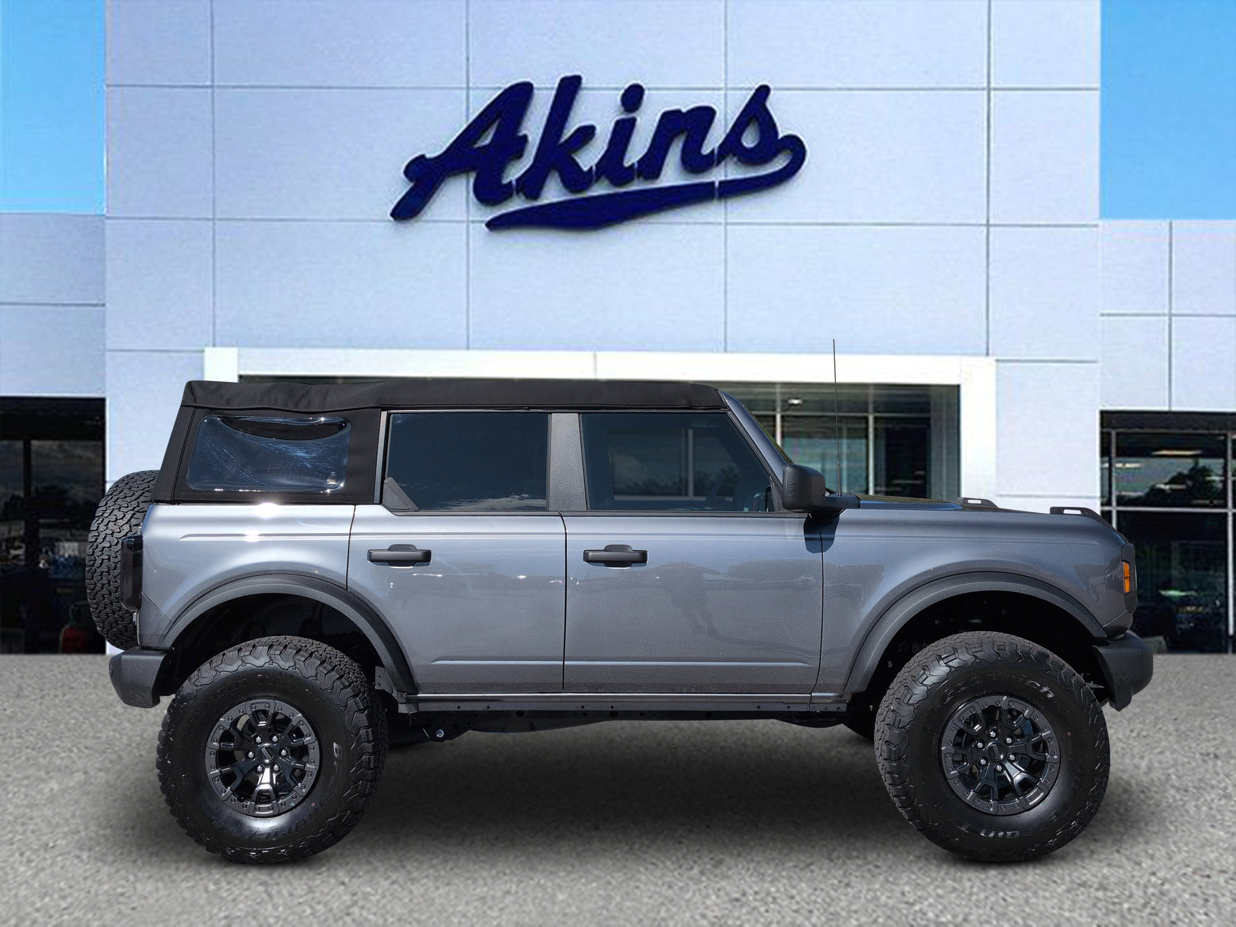 Used 2023 Ford Bronco Heritage Edition