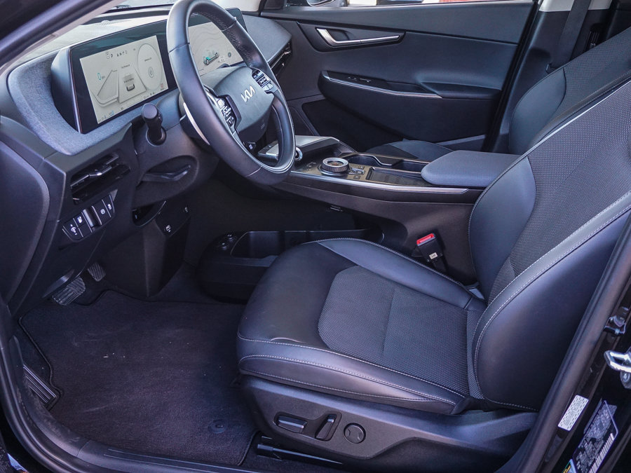 Certified 2024 Kia EV6 Light RWD image 17