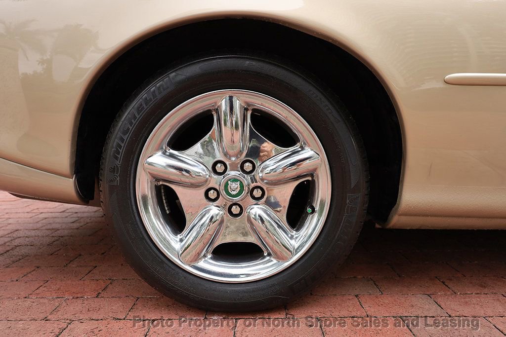 Used 1998 Jaguar XK8 Convertible RWD image 41