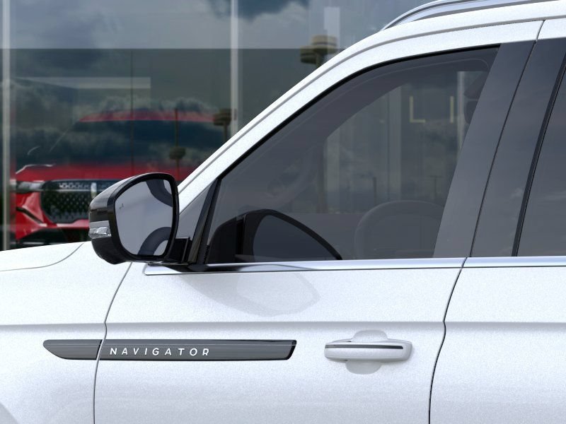 New 2025 Lincoln Navigator L Black Label AWD/4WD image 21